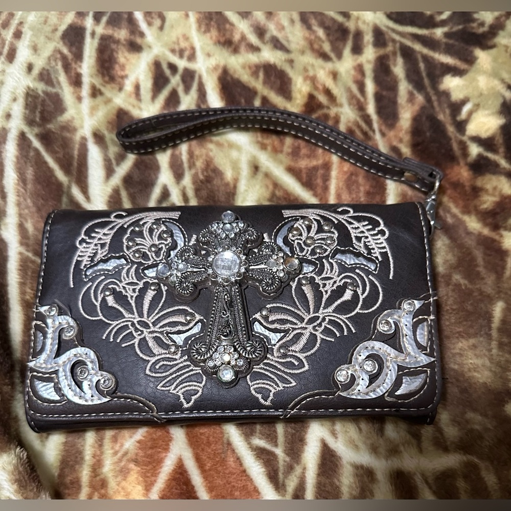 Women's Western Wear Wristlet Wallet. BLING